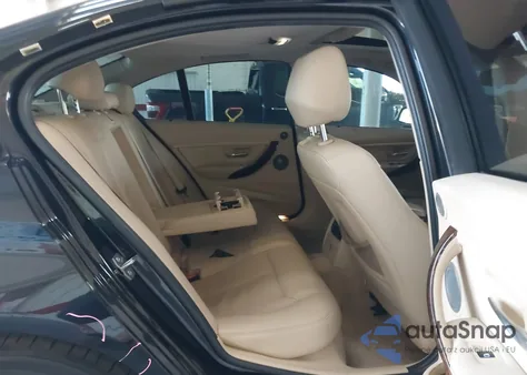 2013 BMW 328I z USA, uszkodzony, nr VIN WBA3A5C53DF358062